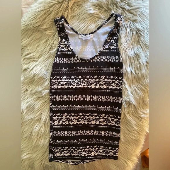 Say What? Tops - Black and white tank top